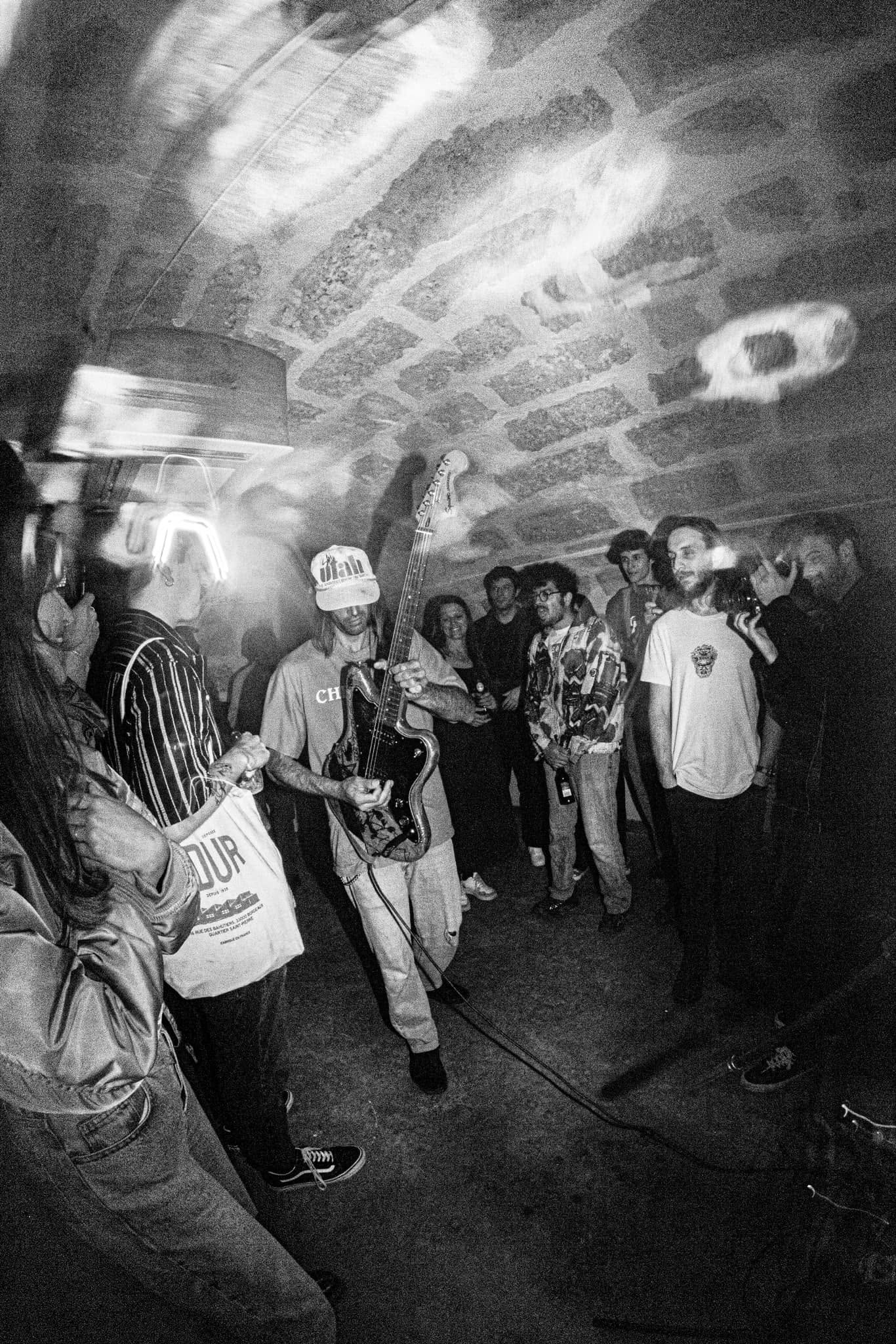 YGGL live black and white