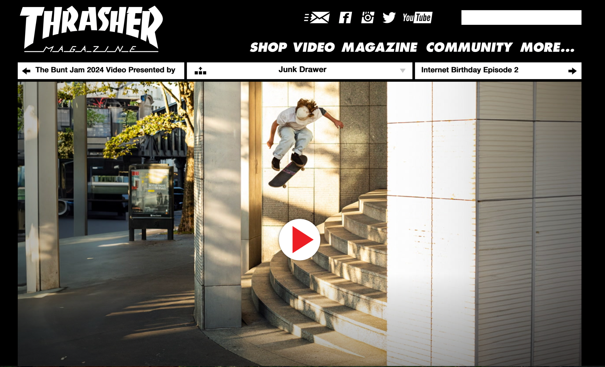 Volcom Thrasher Back From The Dead Matisse Banc